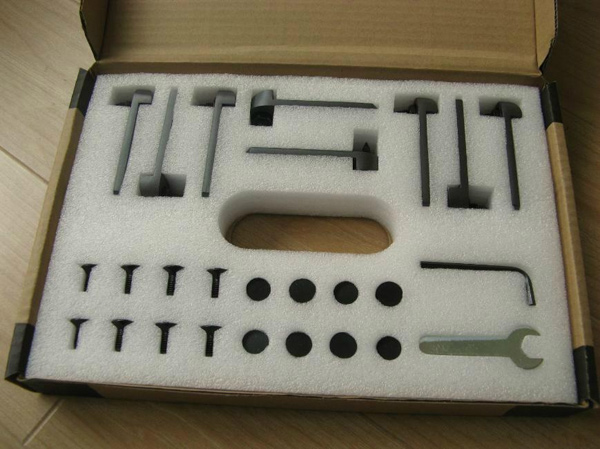 ����������